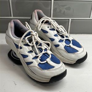 Z-Coil Women's Shoes Size 8 Freedom Classic Comfort Pain Relief White Blue